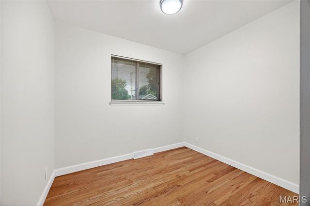 8625 Moran Place, St Louis, MO 63114