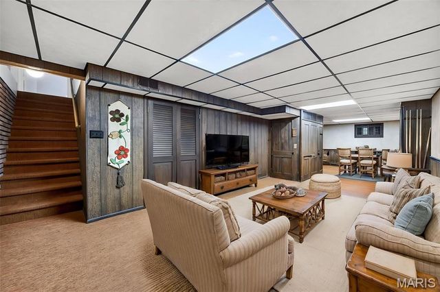 8625 Moran Place, St Louis, MO 63114