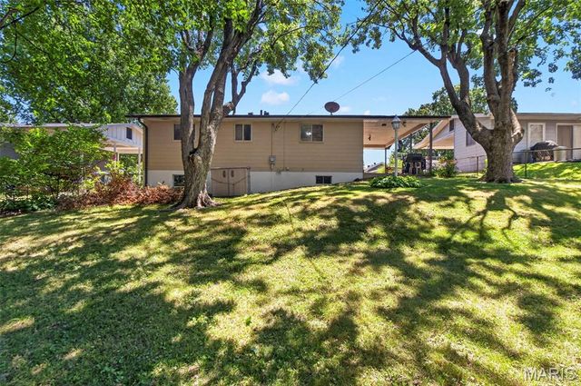 8625 Moran Place, St Louis, MO 63114