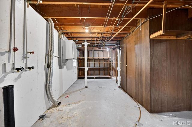 8625 Moran Place, St Louis, MO 63114