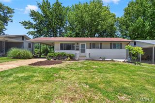 8625 Moran Place, St Louis, MO 63114
