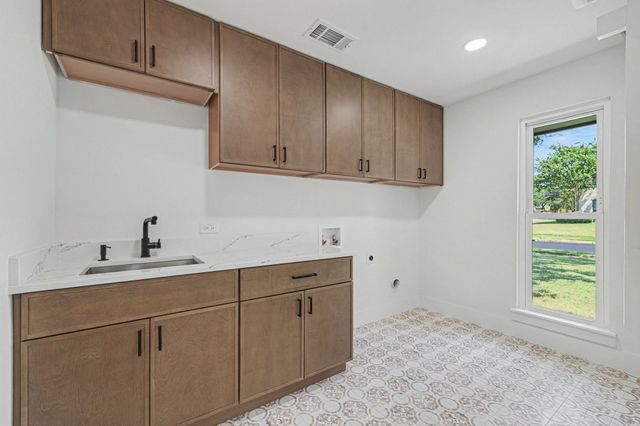 4004 Cedar Bayou Drive, Dallas, TX 75244