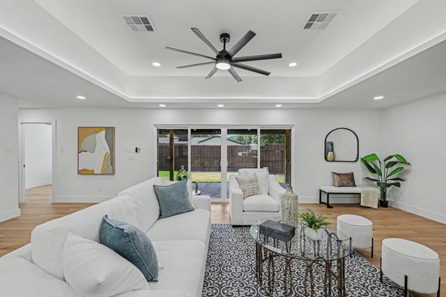 4004 Cedar Bayou Drive, Dallas, TX 75244