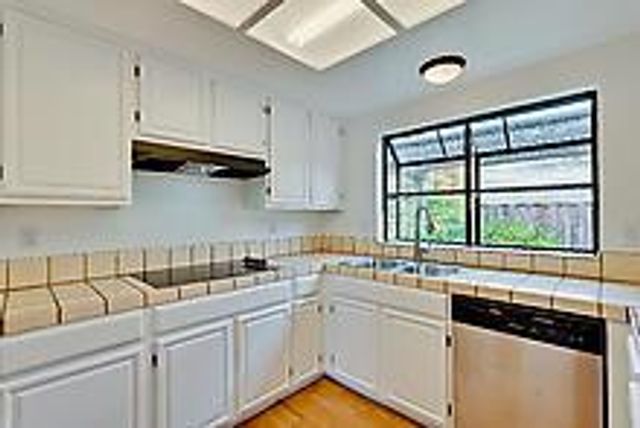 1134 Discovery Way, Concord, CA 94521