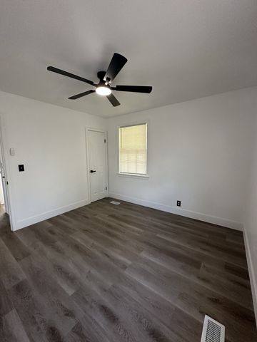 1216 Vultee Blvd, Nashville, TN 37217