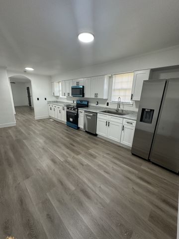 1216 Vultee Blvd, Nashville, TN 37217