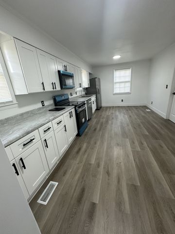 1216 Vultee Blvd, Nashville, TN 37217