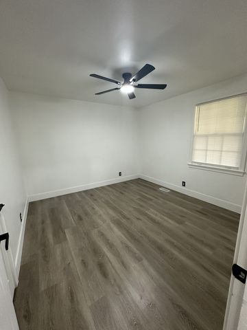 1216 Vultee Blvd, Nashville, TN 37217
