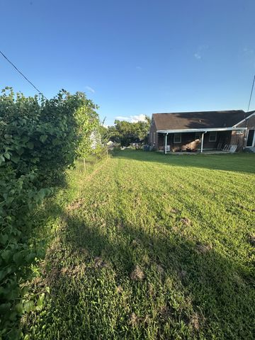 1216 Vultee Blvd, Nashville, TN 37217