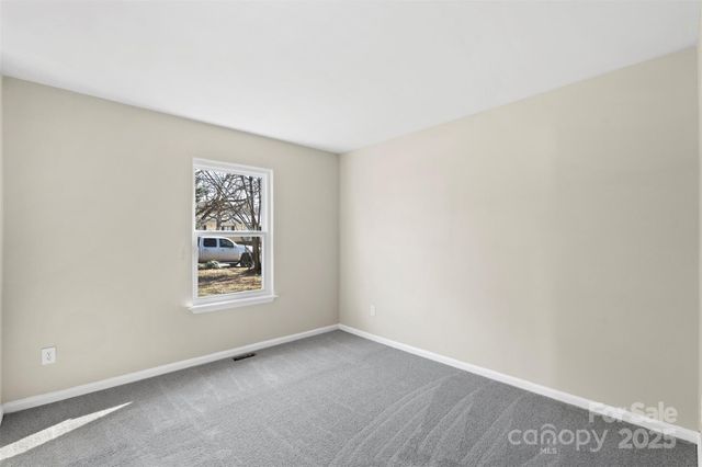 10010 Garth Wood Road, Charlotte, NC 28273