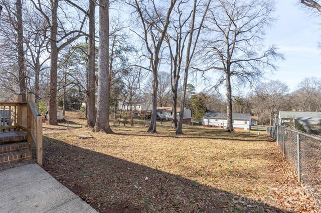 10010 Garth Wood Road, Charlotte, NC 28273