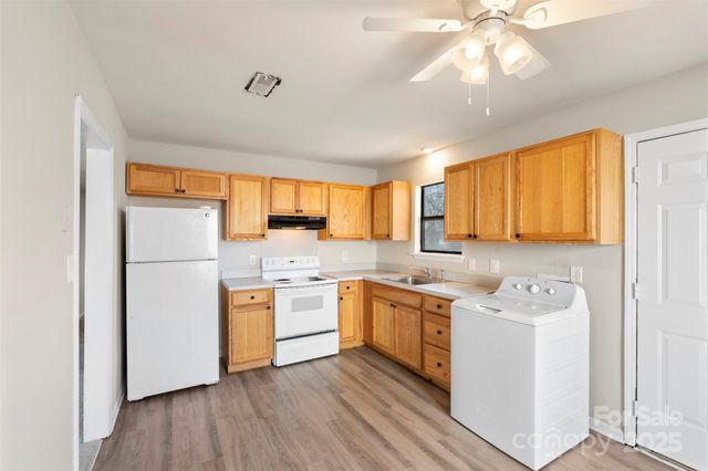 10010 Garth Wood Road, Charlotte, NC 28273