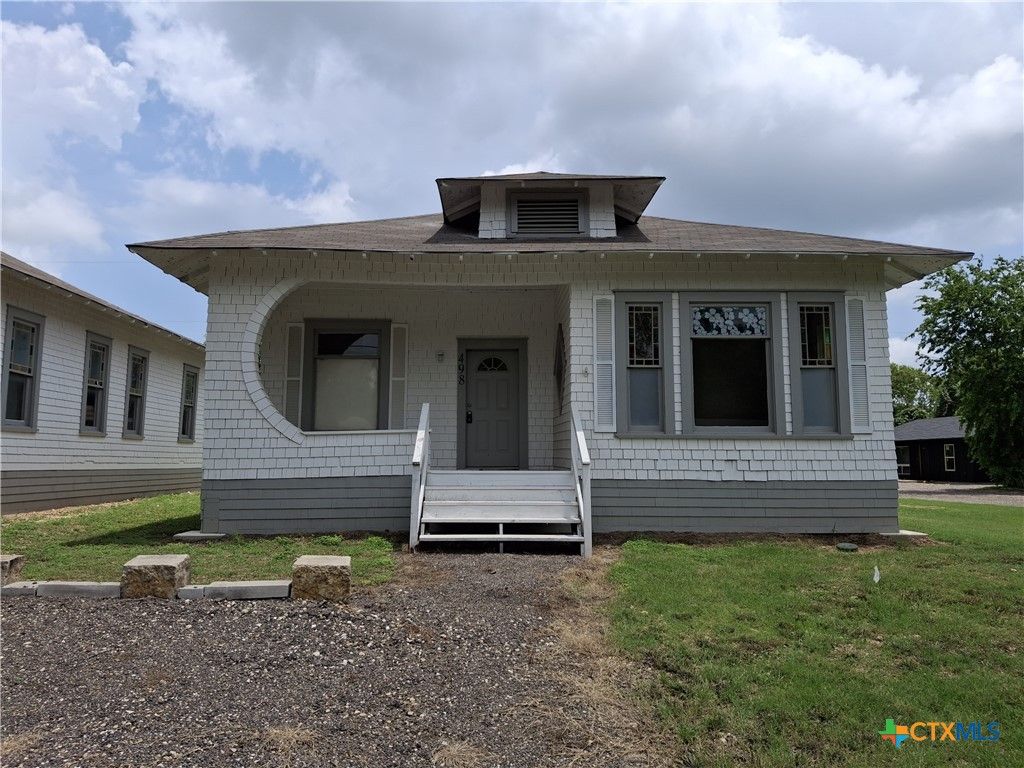 498 E Avenue R, Belton, TX 76513