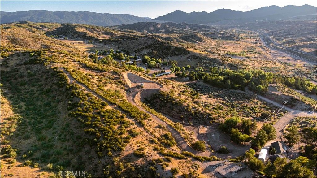 13635 Duxbury Rd, Hesperia, CA 92345
