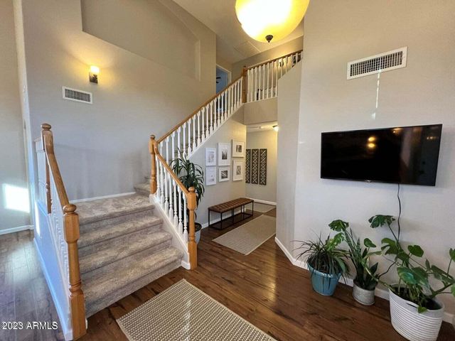 6824 W ROSE GARDEN Lane, Glendale, AZ 85308