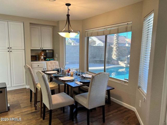 6824 W ROSE GARDEN Lane, Glendale, AZ 85308