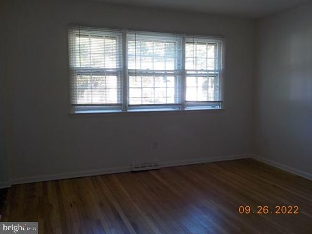 378 HOBART DR, Newark, DE 19713