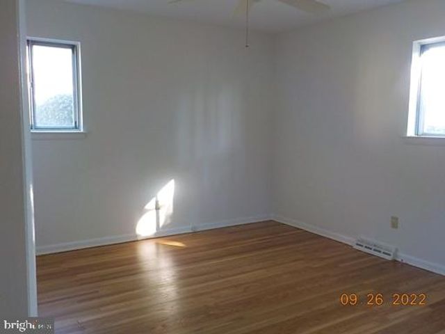 378 HOBART DR, Newark, DE 19713
