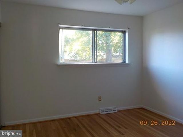 378 HOBART DR, Newark, DE 19713
