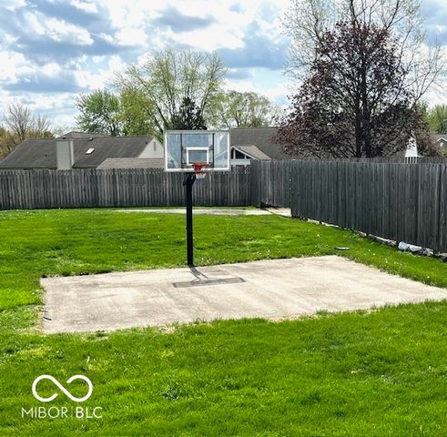109 Knoll Court C, Noblesville, IN 46062