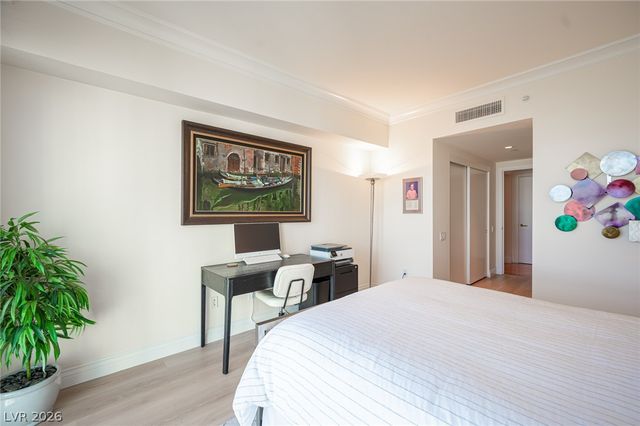 2857 Paradise Road 1702, Las Vegas, NV 89109