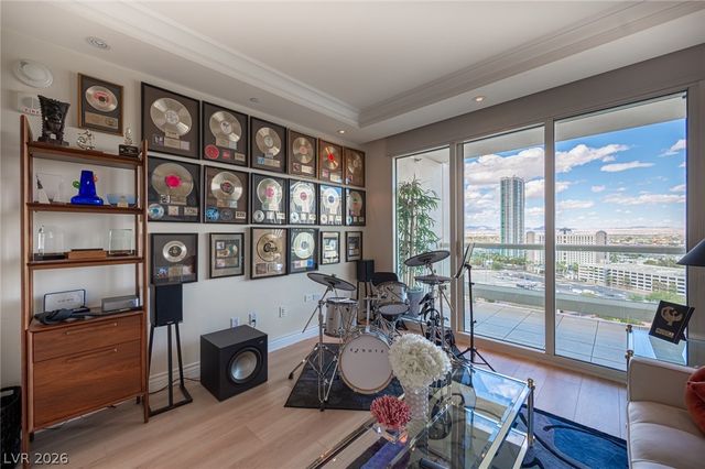 2857 Paradise Road 1702, Las Vegas, NV 89109