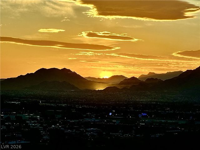 2857 Paradise Road 1702, Las Vegas, NV 89109