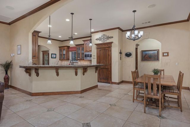 7813 GREENBRIAR Drive, Amarillo, TX 79119