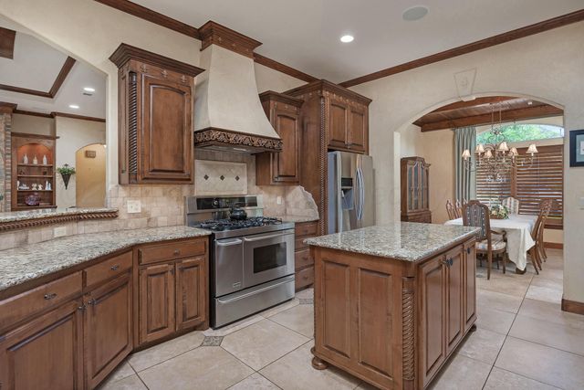 7813 GREENBRIAR Drive, Amarillo, TX 79119