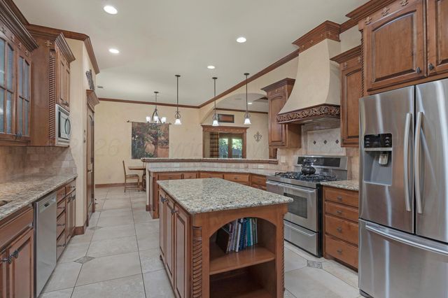 7813 GREENBRIAR Drive, Amarillo, TX 79119