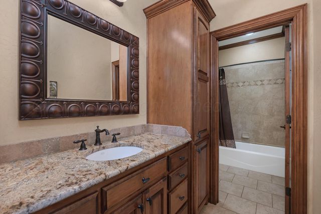 7813 GREENBRIAR Drive, Amarillo, TX 79119