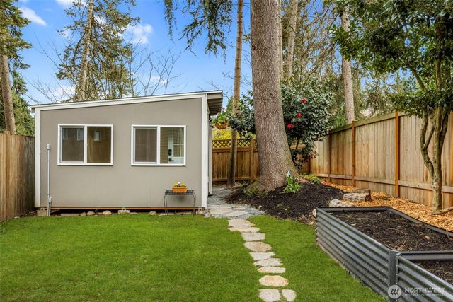 13315 NE 137th Place, Kirkland, WA 98034