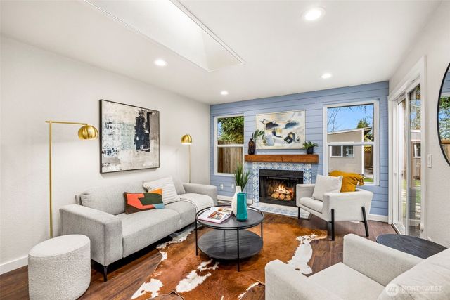 13315 NE 137th Place, Kirkland, WA 98034