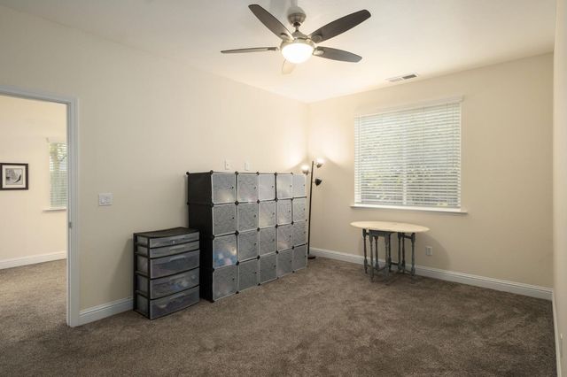 775 S Michelle Avenue, Kerman, CA 93630