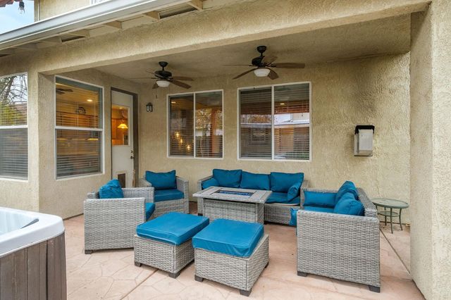 775 S Michelle Avenue, Kerman, CA 93630