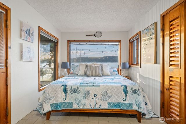 16631 E State Route 106, Belfair, WA 98528
