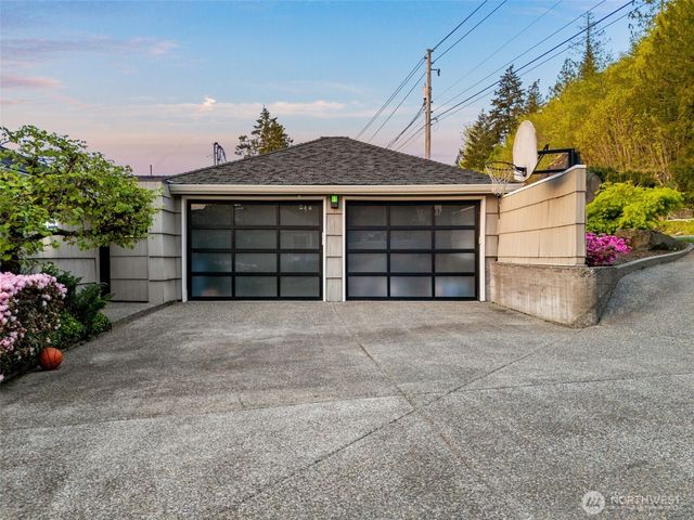16631 E State Route 106, Belfair, WA 98528