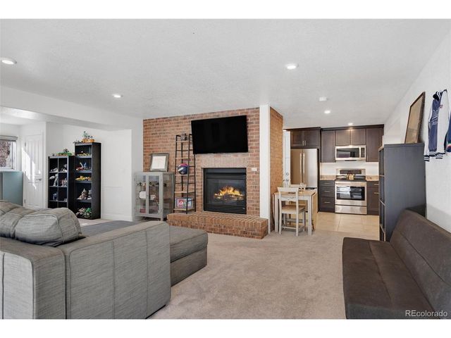 1900 East St, Golden, CO 80401