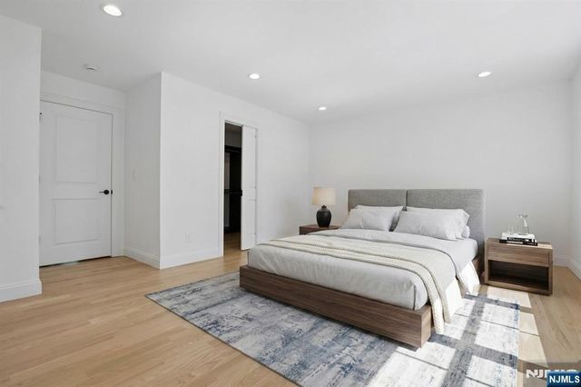 14 Maplewood, Livingston, NJ 07039