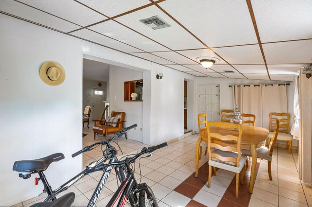 20335 NE 13th Ct, Miami, FL 33179