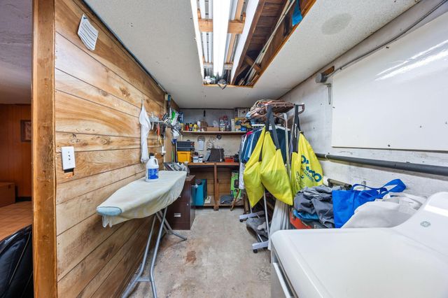 20335 NE 13th Ct, Miami, FL 33179