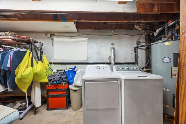 20335 NE 13th Ct, Miami, FL 33179