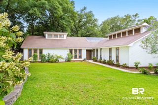 1620 Woodridge Court, Mobile, AL 36695