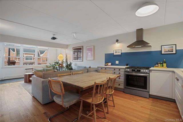 6 Renaissance Court 16B, Brooklyn, NY 11206