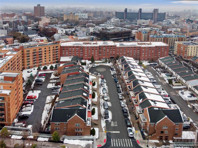 6 Renaissance Court 16B, Brooklyn, NY 11206