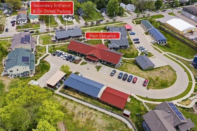 156 Prairie Hill Ln, Iowa City, IA 52246