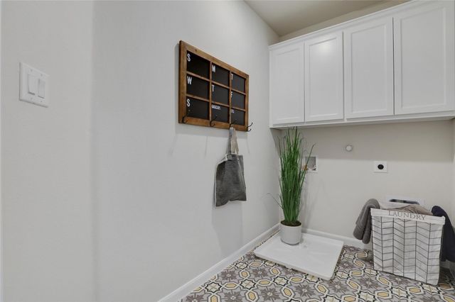 1926 Mcclane, Allen, TX 75013