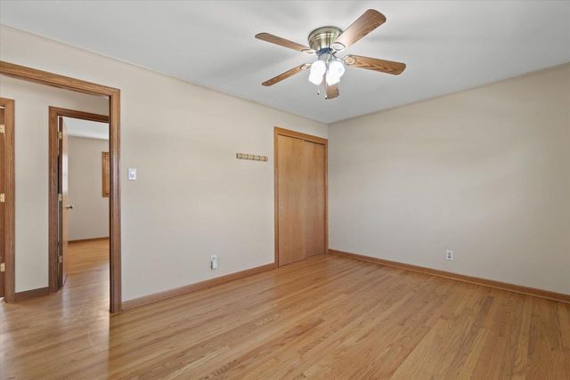 9414 W Oklahoma AVENUE, West Allis, WI 53227