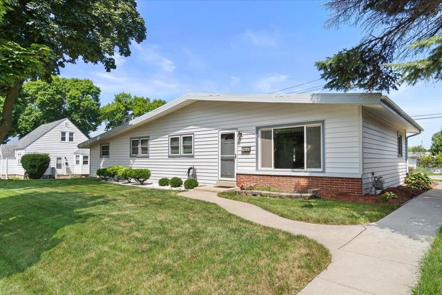9414 W Oklahoma AVENUE, West Allis, WI 53227