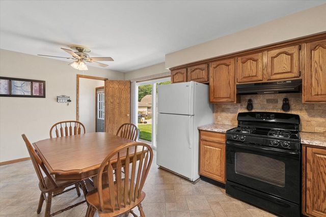 9414 W Oklahoma AVENUE, West Allis, WI 53227